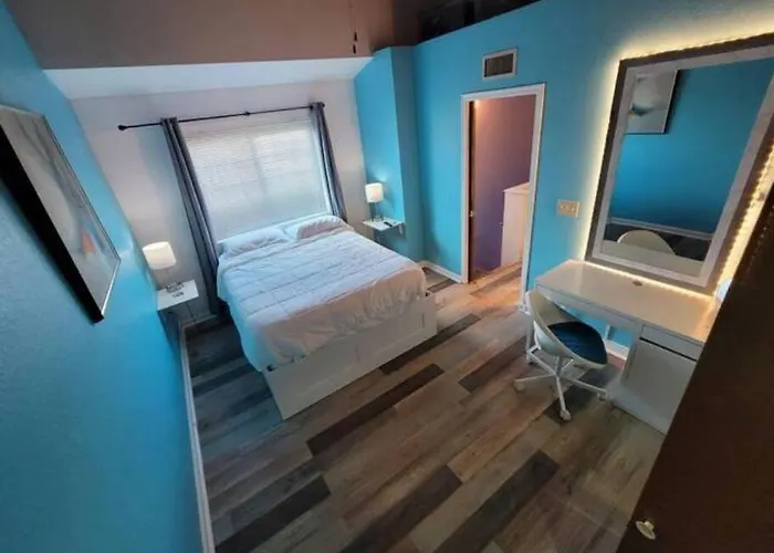 Apartment Trendy Condo: Location, Entertainment + Value! Mesa